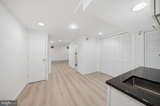 1951 39TH ST NW, Washington, DC 20007