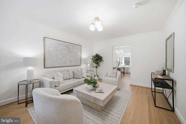 1951 39TH ST NW, Washington, DC 20007