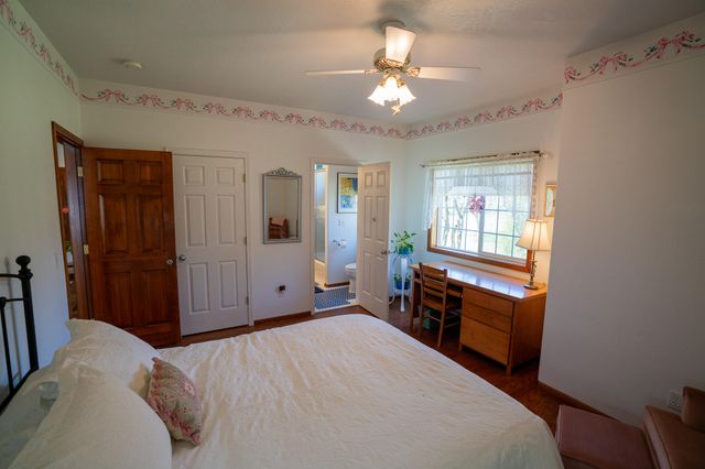 7555 E Antelope Road, Eagle Point, OR 97524