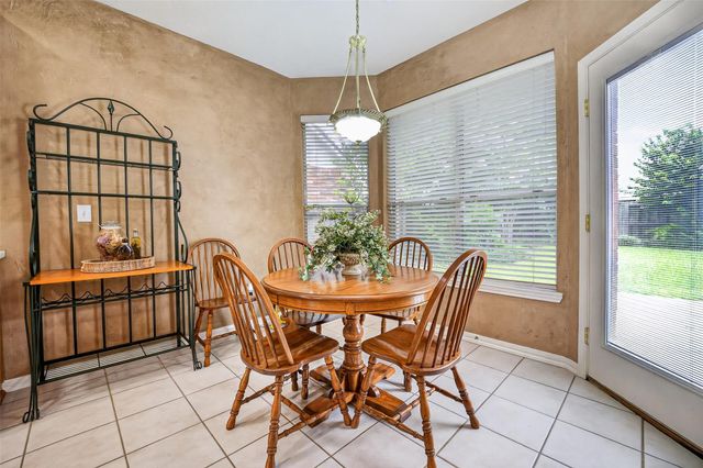 2419 Bay Hill Drive, Baytown, TX 77523