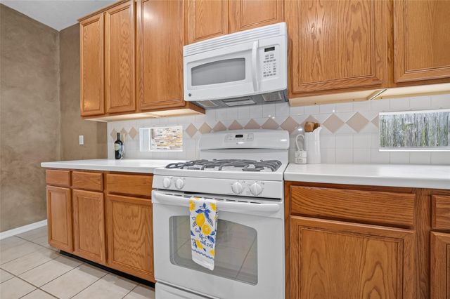 2419 Bay Hill Drive, Baytown, TX 77523
