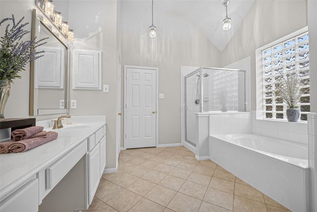 2419 Bay Hill Drive, Baytown, TX 77523