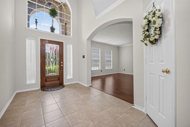 2419 Bay Hill Drive, Baytown, TX 77523