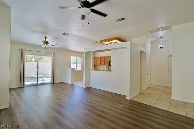 8804 Cypresswood Avenue, Las Vegas, NV 89134