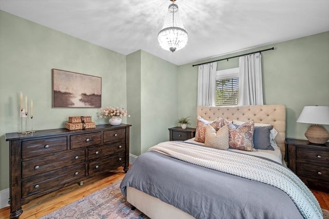 25 Lyman St, Beverly, MA 01915