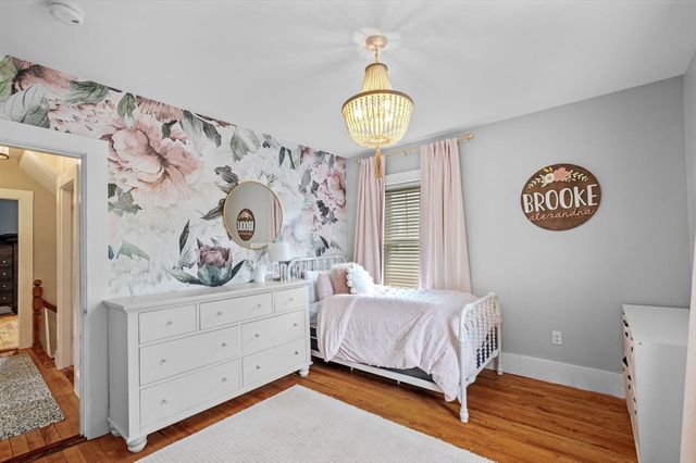 25 Lyman St, Beverly, MA 01915