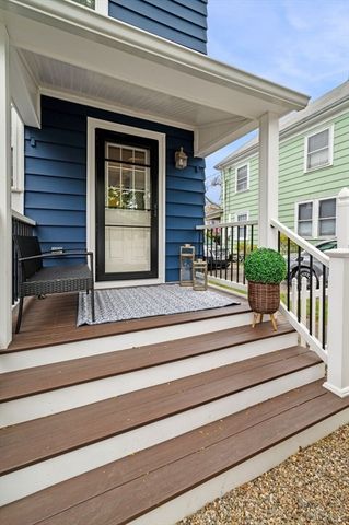 25 Lyman St, Beverly, MA 01915