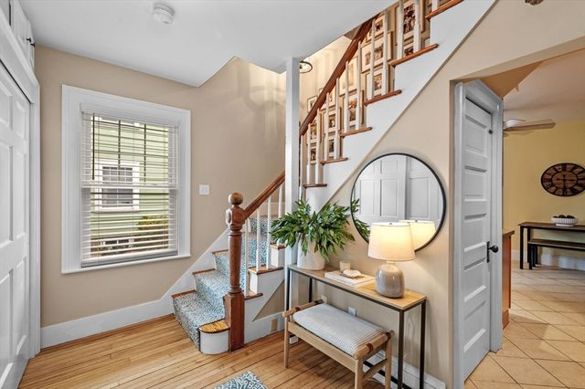 25 Lyman St, Beverly, MA 01915