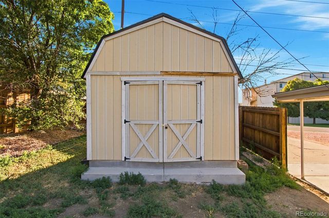 940 Ash Court, Thornton, CO 80229