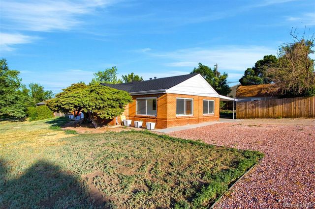 940 Ash Court, Thornton, CO 80229