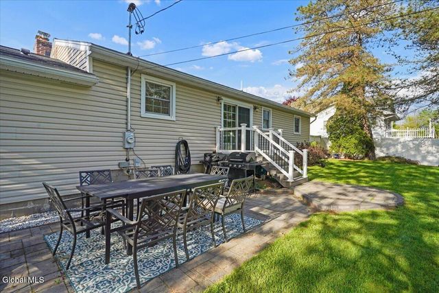 4 Wilson Drive, Glenville, NY 12302