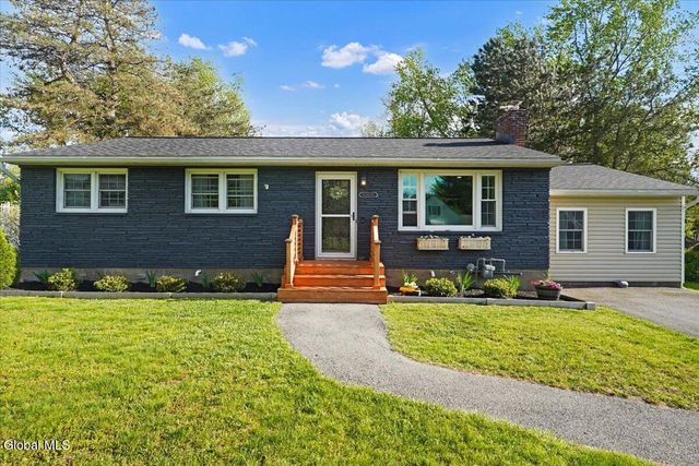4 Wilson Drive, Glenville, NY 12302