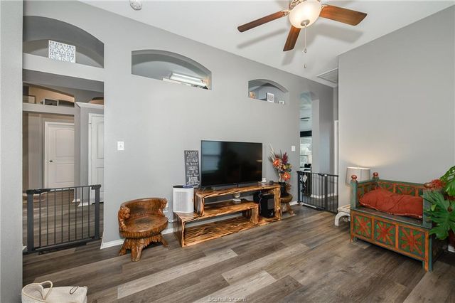 5265 Sagewood Drive, College Station, TX 77845