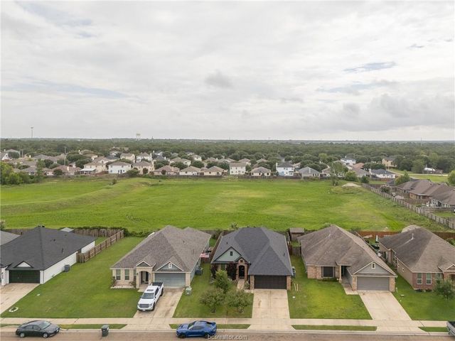 5265 Sagewood Drive, College Station, TX 77845