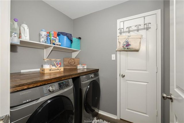 5265 Sagewood Drive, College Station, TX 77845