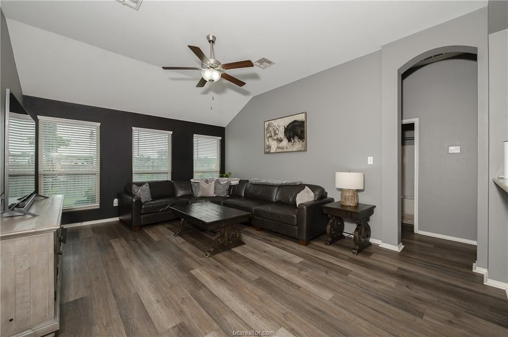 5265 Sagewood Drive, College Station, TX 77845 — photo 2