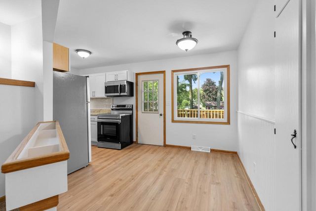 30012 Meadow DRIVE, Burlington, WI 53105