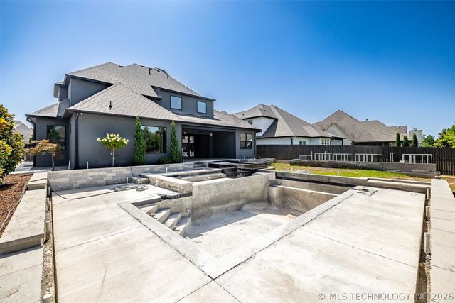 11906 S Urbana Avenue, Tulsa, OK 74137