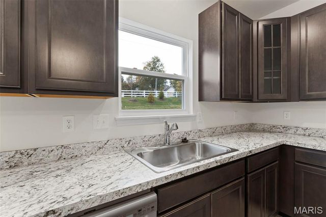 15 Bluestem Court, Lake St Louis, MO 63367