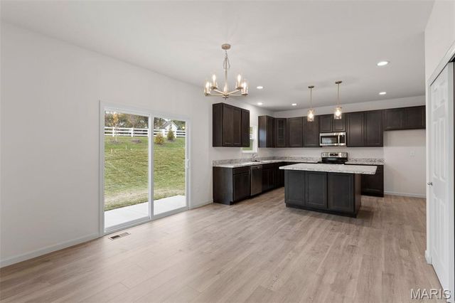 15 Bluestem Court, Lake St Louis, MO 63367