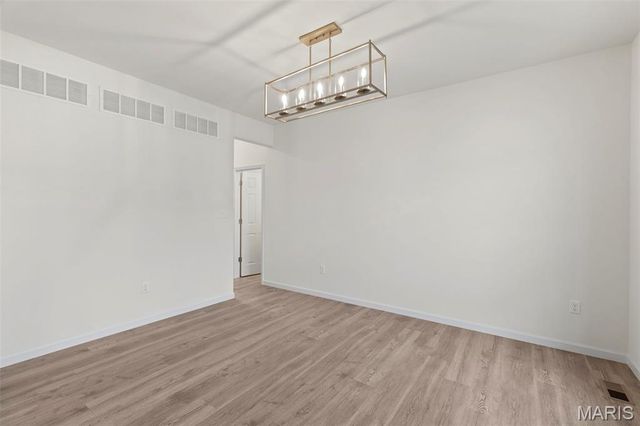 15 Bluestem Court, Lake St Louis, MO 63367