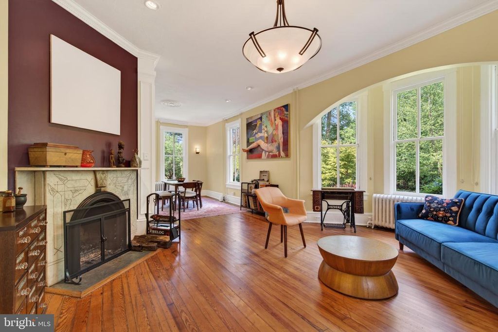 Image 17 of property listing at 1102 EDGEVALE RD, Silver Spring, MD 20910