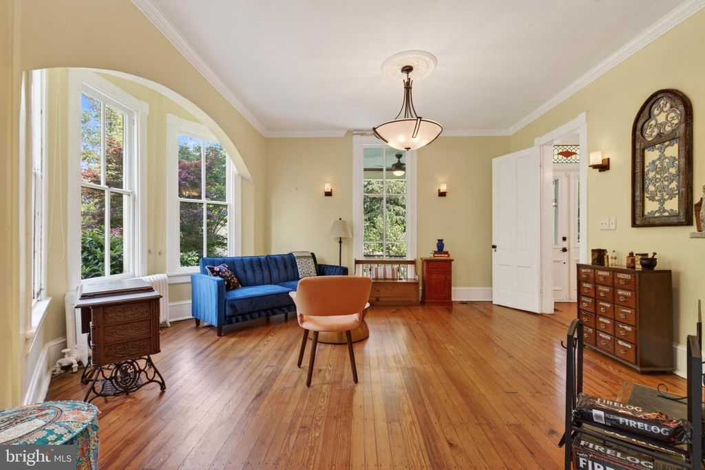 Image 19 of property listing at 1102 EDGEVALE RD, Silver Spring, MD 20910