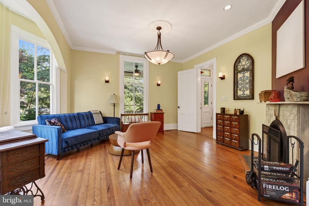 Image 20 of property listing at 1102 EDGEVALE RD, Silver Spring, MD 20910