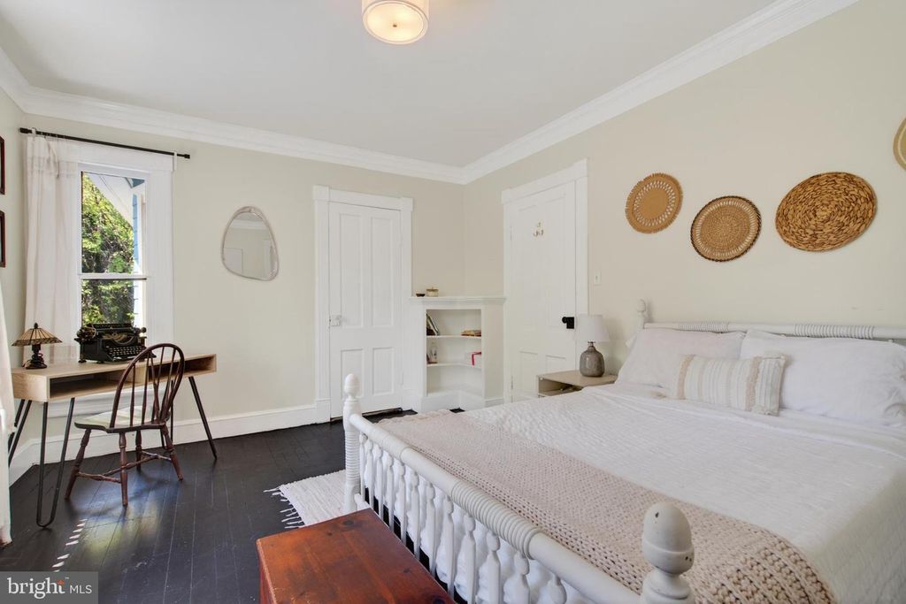 Image 42 of property listing at 1102 EDGEVALE RD, Silver Spring, MD 20910