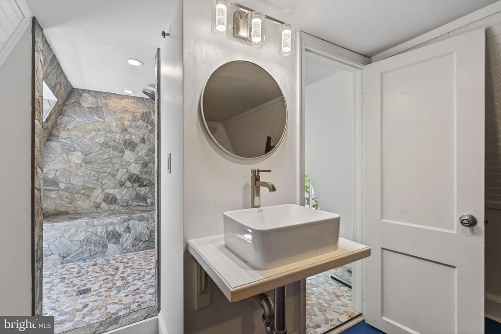 Image 50 of property listing at 1102 EDGEVALE RD, Silver Spring, MD 20910