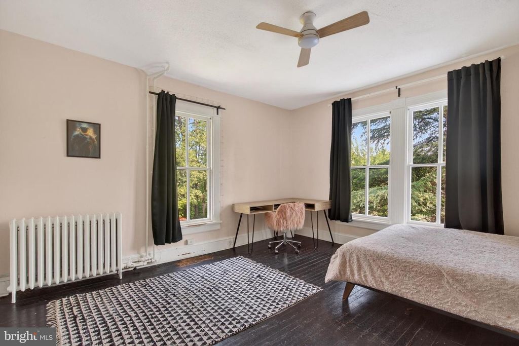 Image 55 of property listing at 1102 EDGEVALE RD, Silver Spring, MD 20910