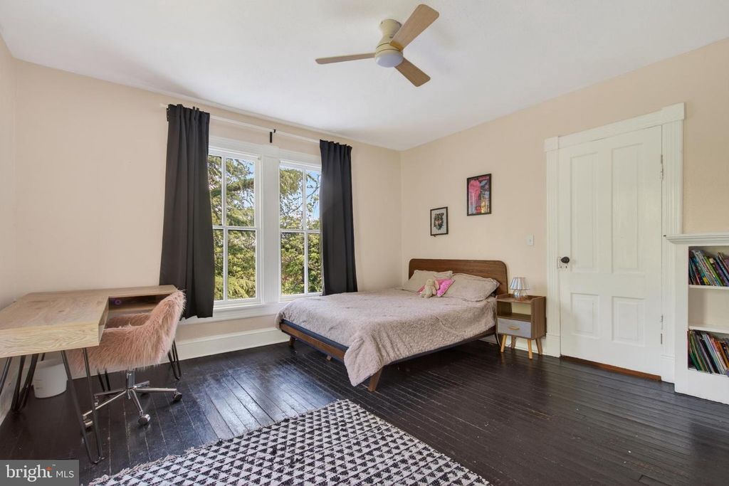 Image 56 of property listing at 1102 EDGEVALE RD, Silver Spring, MD 20910