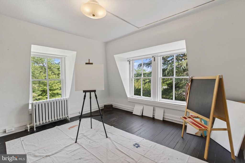 Image 60 of property listing at 1102 EDGEVALE RD, Silver Spring, MD 20910