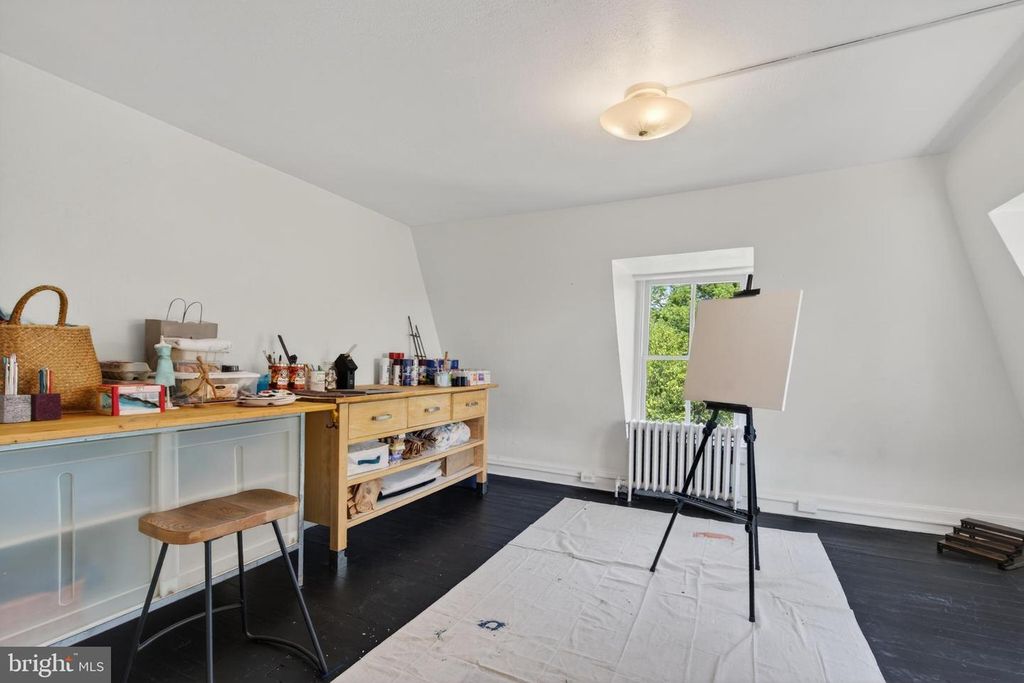Image 61 of property listing at 1102 EDGEVALE RD, Silver Spring, MD 20910