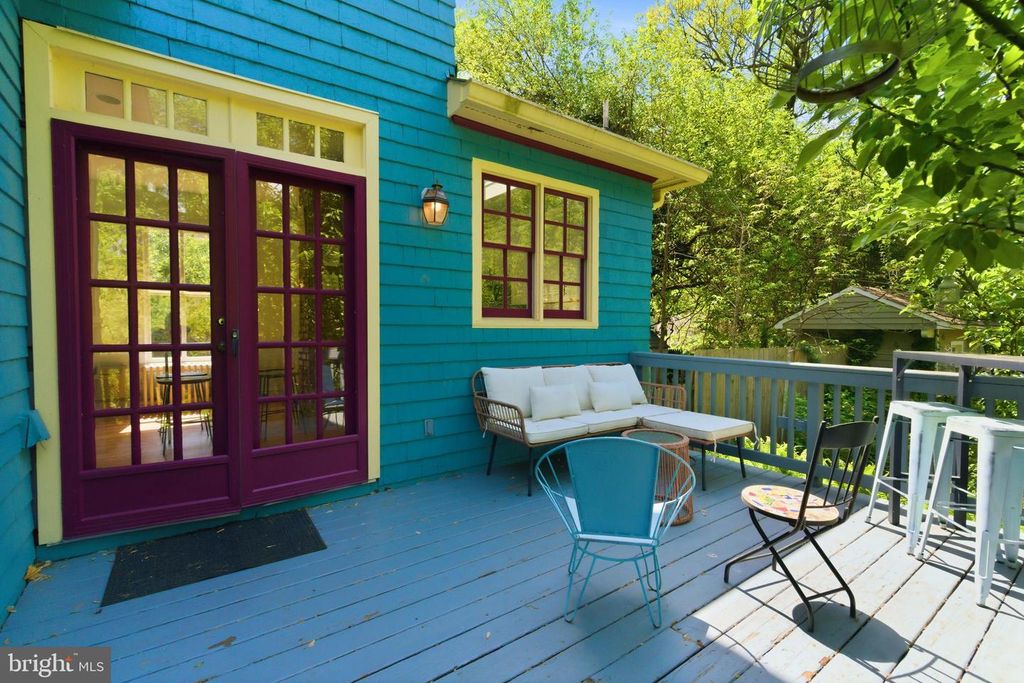 Image 67 of property listing at 1102 EDGEVALE RD, Silver Spring, MD 20910
