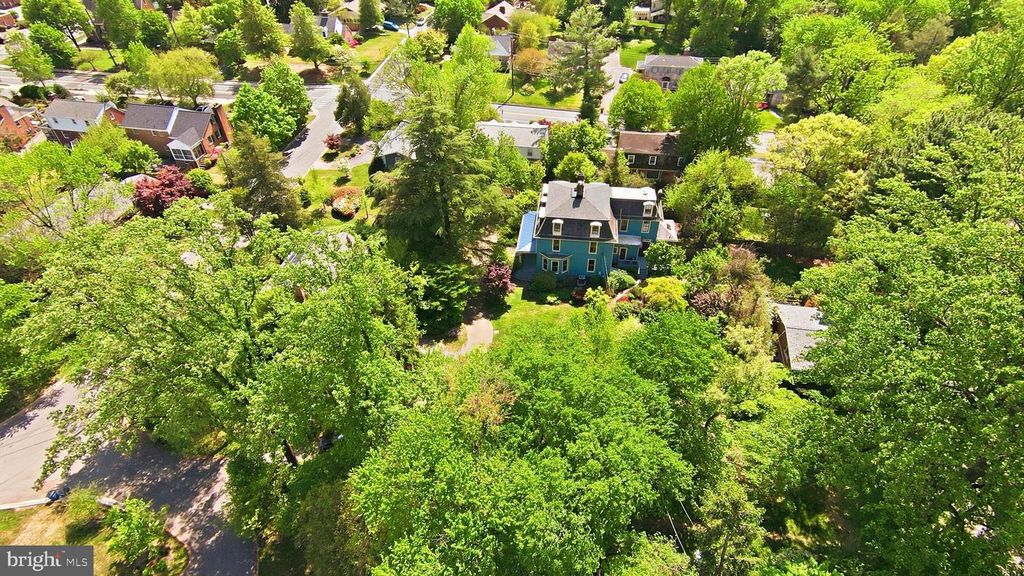 Image 84 of property listing at 1102 EDGEVALE RD, Silver Spring, MD 20910