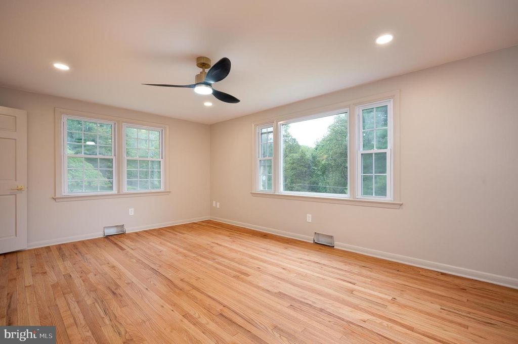 270 JUG HOLLOW RD, Phoenixville, PA 19460