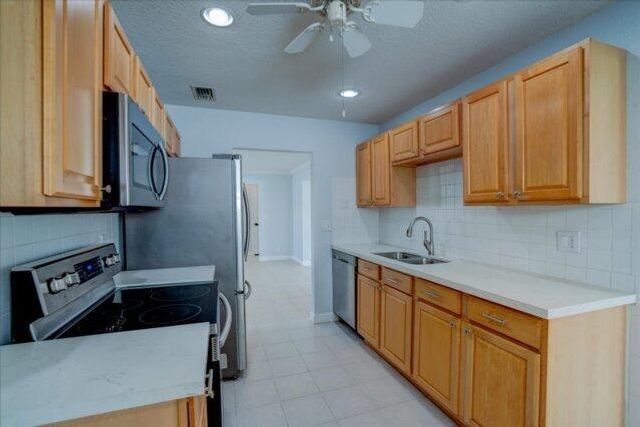 1590 SW 13th Terrace, Boynton Beach, FL 33426