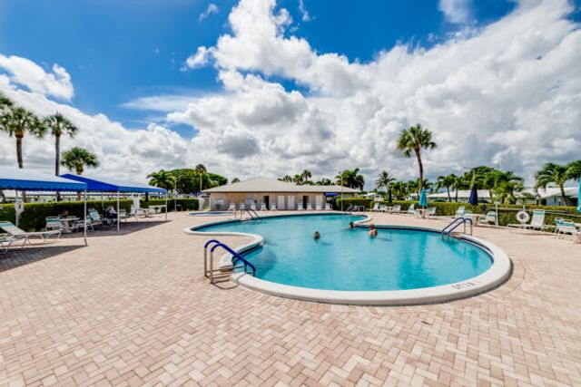 1590 SW 13th Terrace, Boynton Beach, FL 33426