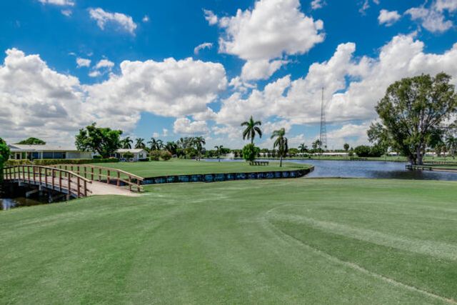 1590 SW 13th Terrace, Boynton Beach, FL 33426