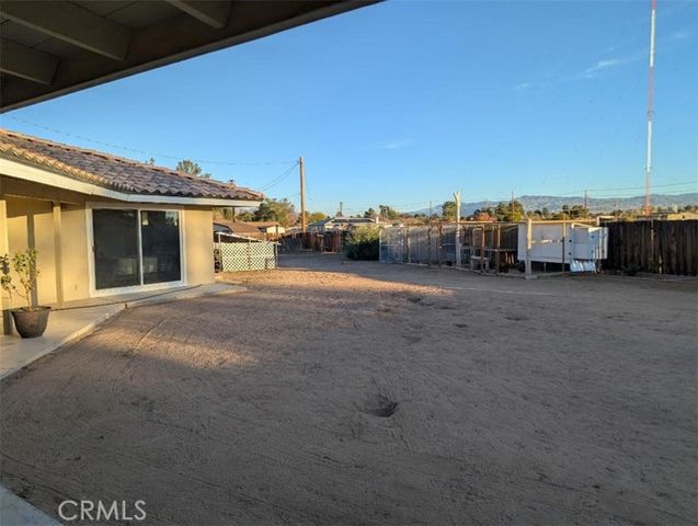 19989 Crow, Apple Valley, CA 92307
