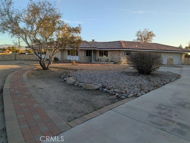 19989 Crow, Apple Valley, CA 92307