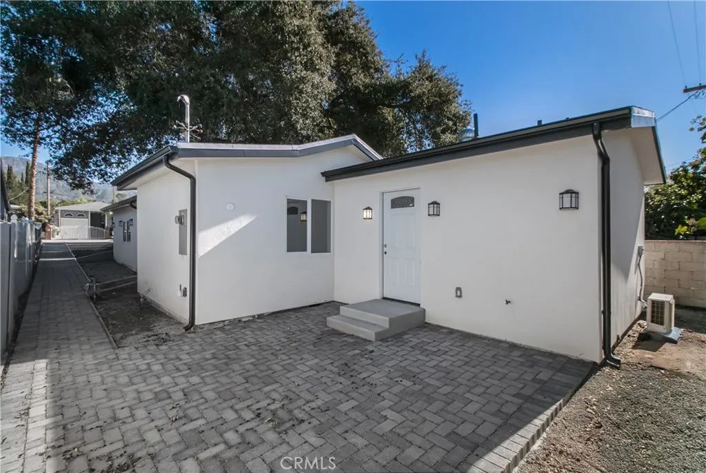 10835 Parr, Sunland, CA 91040