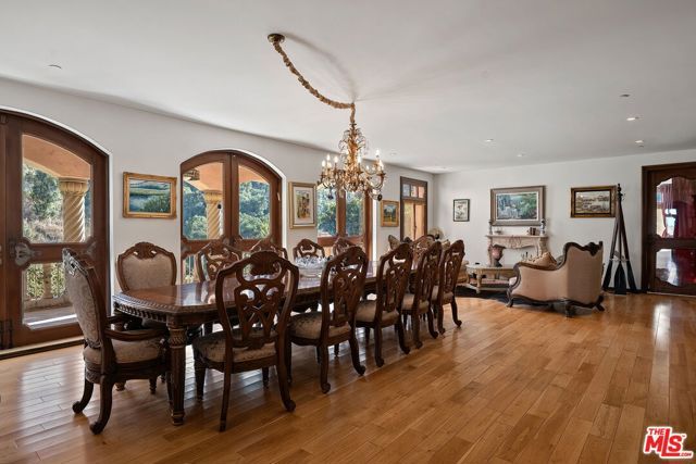 28305 Via Acero Street, Malibu, CA 90265