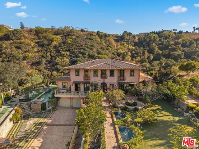 28305 Via Acero Street, Malibu, CA 90265