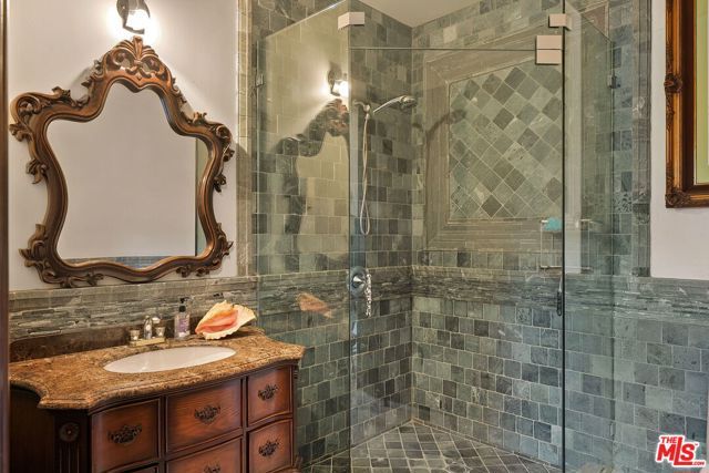 28305 Via Acero Street, Malibu, CA 90265
