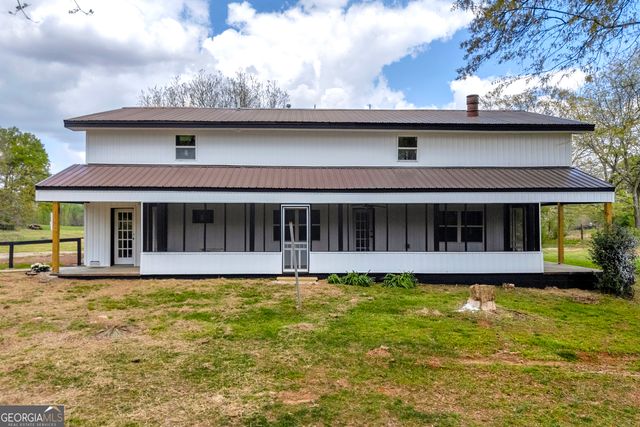 8606 Holly Springs Road, Maysville, GA 30558