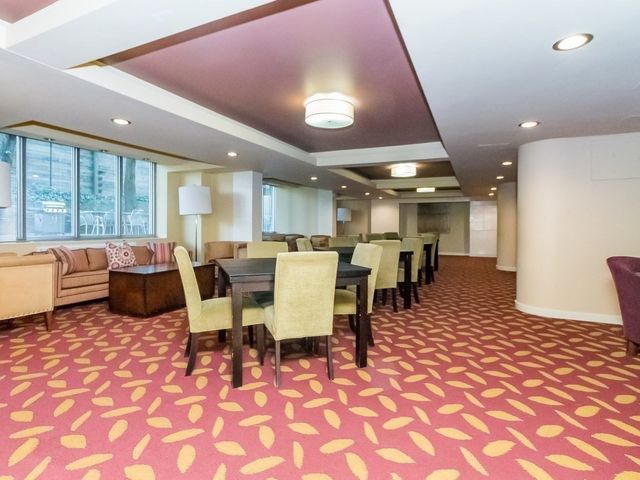 99 Pond Ave. 208, Brookline, MA 02445