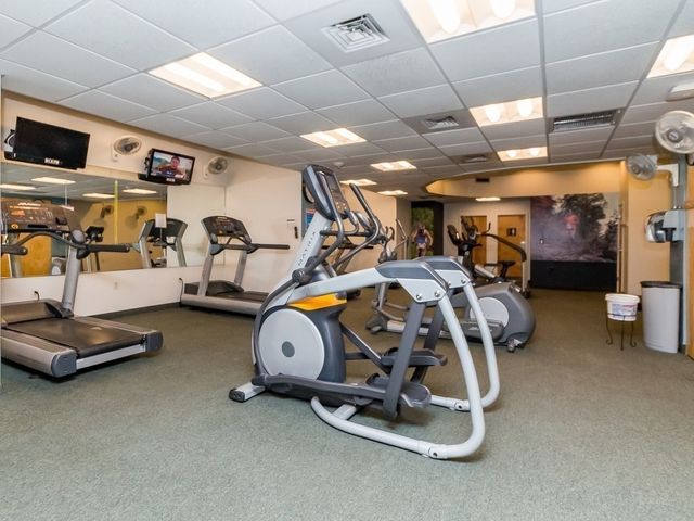 99 Pond Ave. 208, Brookline, MA 02445