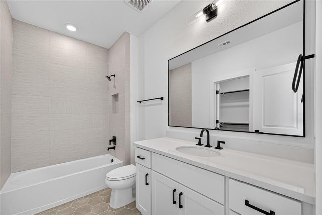 10207 Drifting Wind Lane, Missouri City, TX 77459